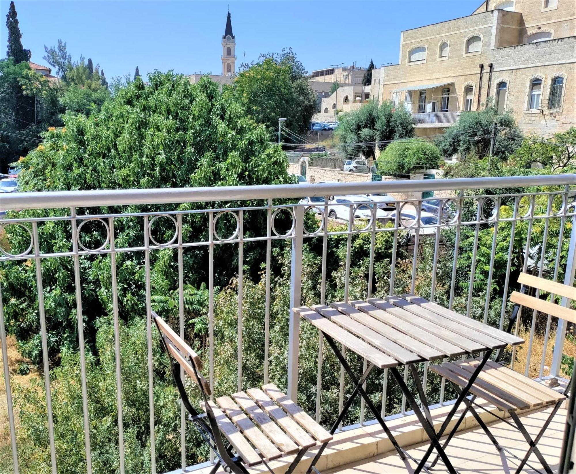 Family Apartment Near Old City Jerusalem Eksteriør billede