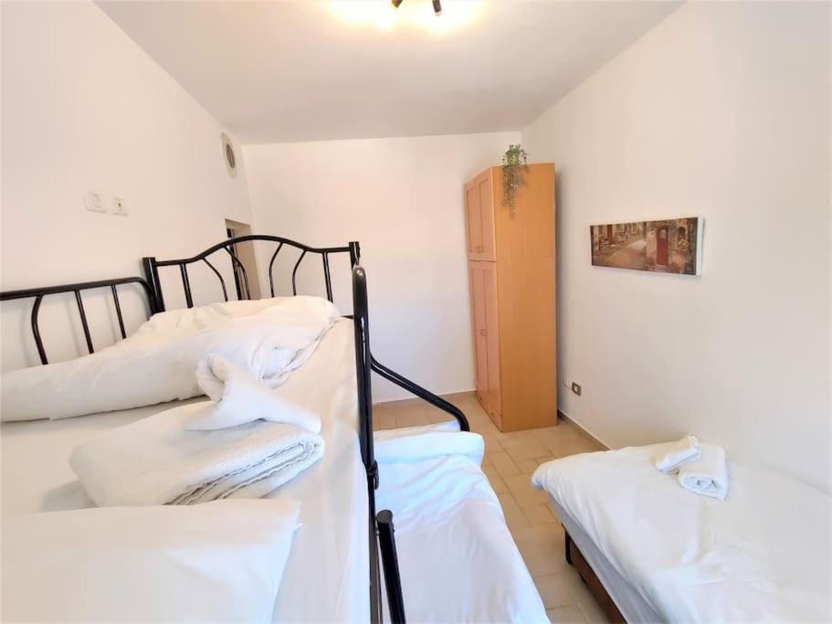 Family Apartment Near Old City Jerusalem Eksteriør billede